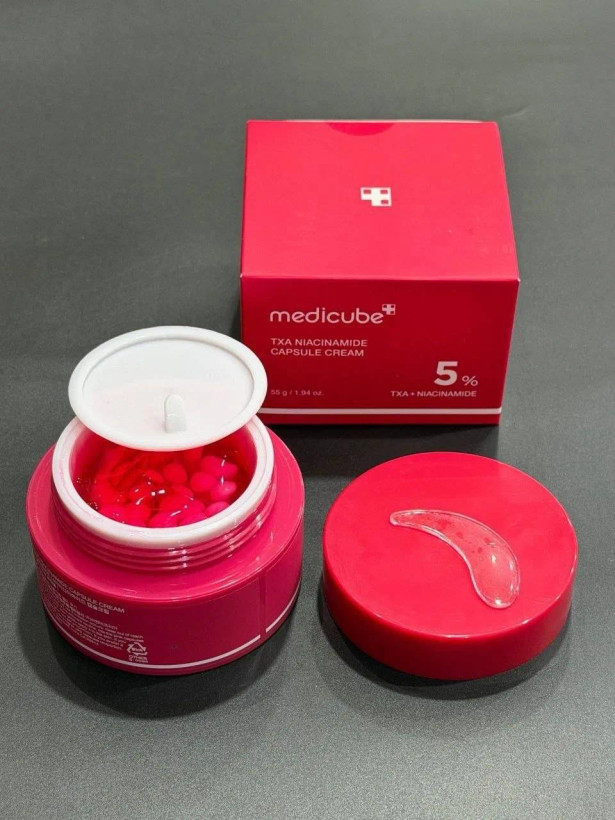 کرم کپسولی ضد لک ترانگزامیک اسید و نیاسینامید 5% مدی کیوب اصل Medicube TXA حجم 55 گرم