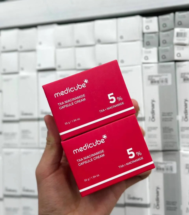 کرم کپسولی ضد لک ترانگزامیک اسید و نیاسینامید 5% مدی کیوب اصل Medicube TXA حجم 55 گرم
