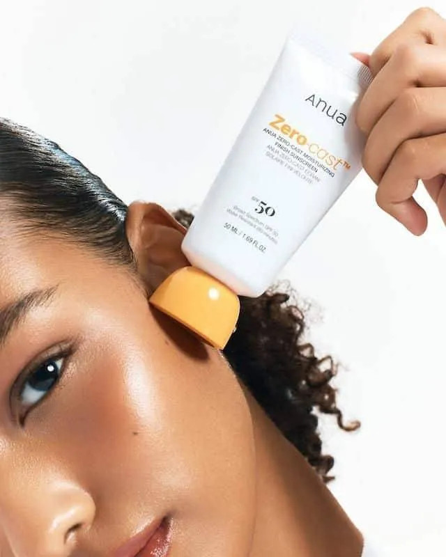 ضد آفتاب آبرسان زیرو کست آنوا اصل Anua Zero-Cast SPF50 سبک و بدون رد سفیدی حجم 50 میل
